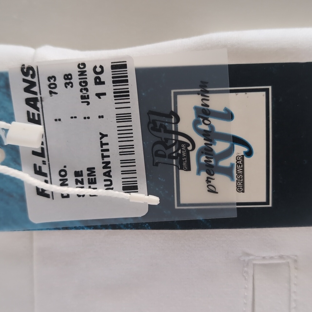 New With Tags Stylish White Skinny Pull On Pants Size Large - Picture 9 of 13